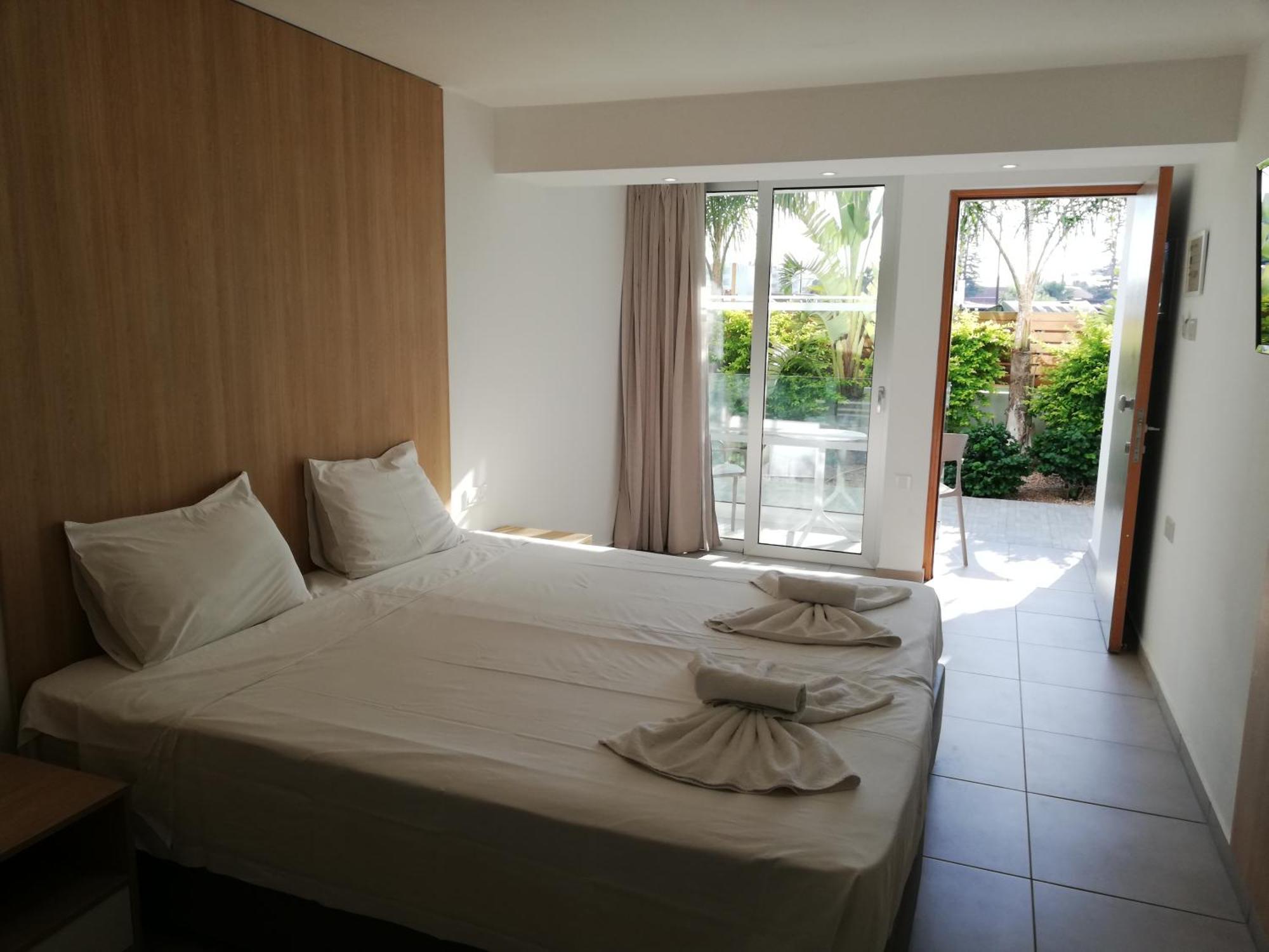 JOY Hotel Apts Agia Napa Exterior foto